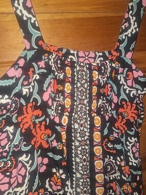Vince Camuto Black Floral Maxi Dress-more a Size 18-20